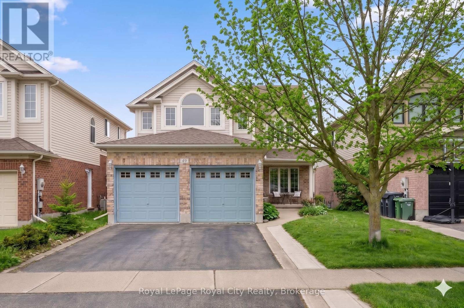 64 MILSON CRESCENT, Guelph (Kortright Hills)