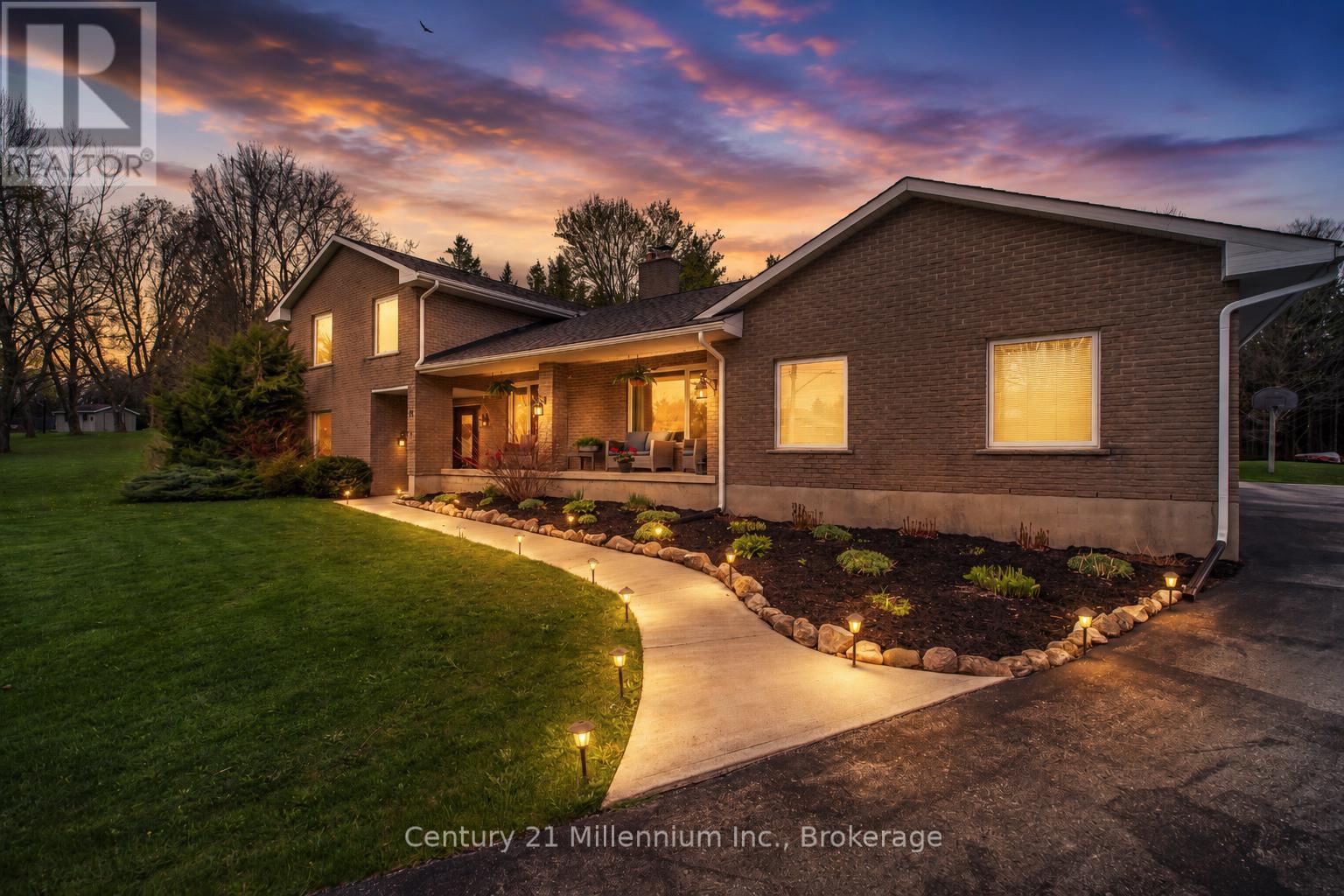13 HIGHLAND DRIVE, Grey Highlands