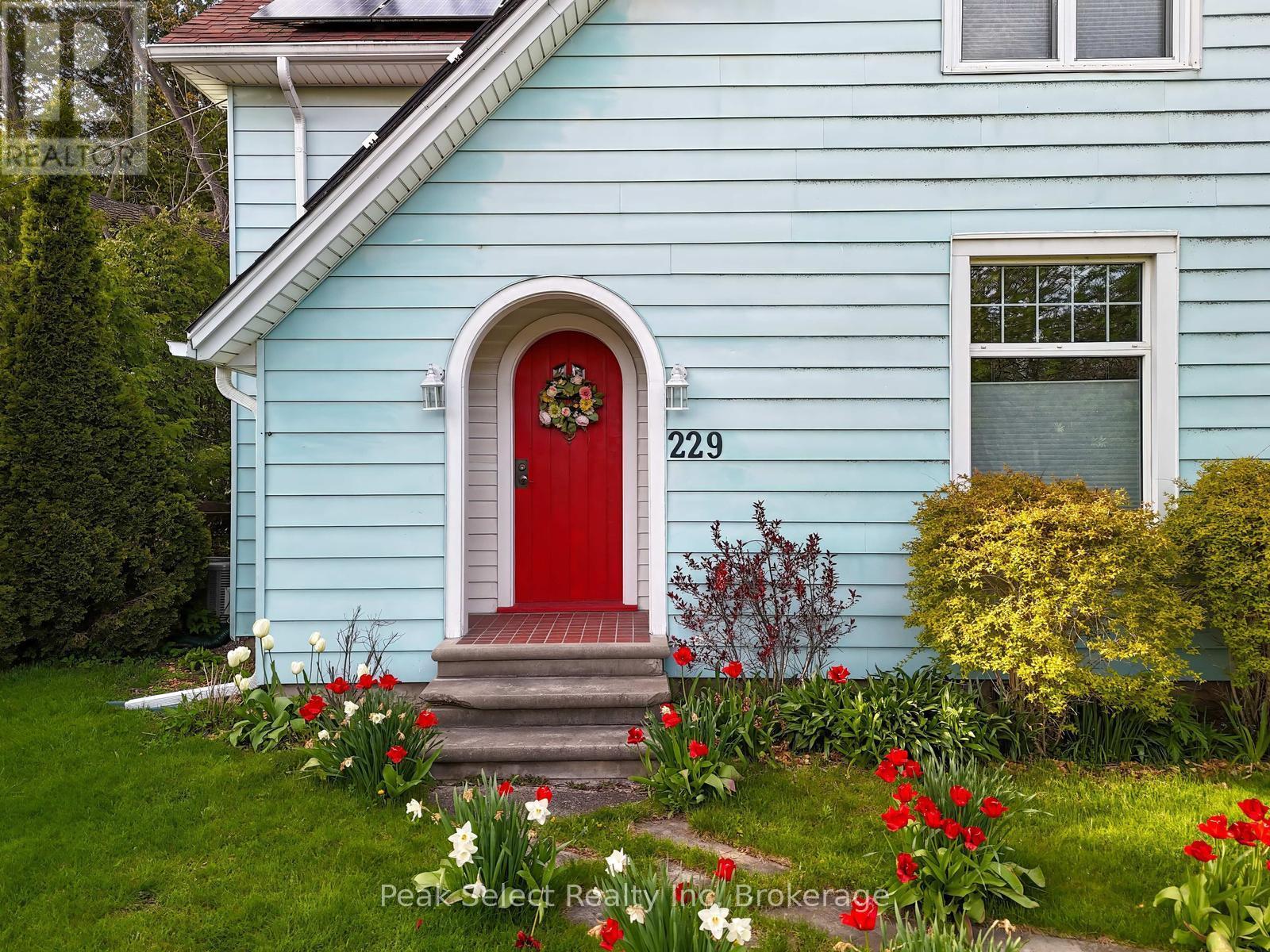 229 STATION STREET, St. Marys