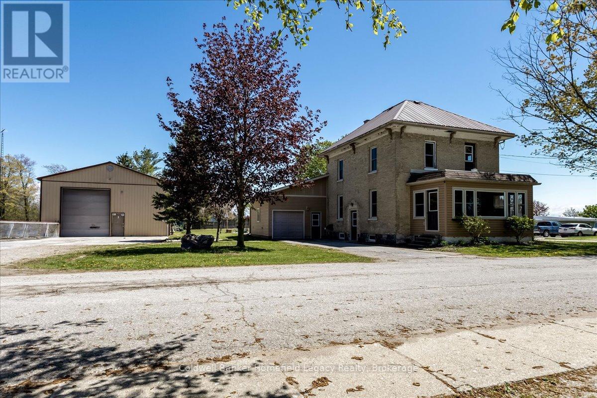 148 CHURCH STREET AVENUE S, South Huron (Stephen)
