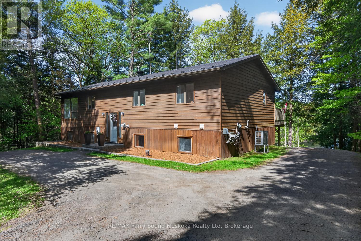 34 SILVER POINT DRIVE, Seguin