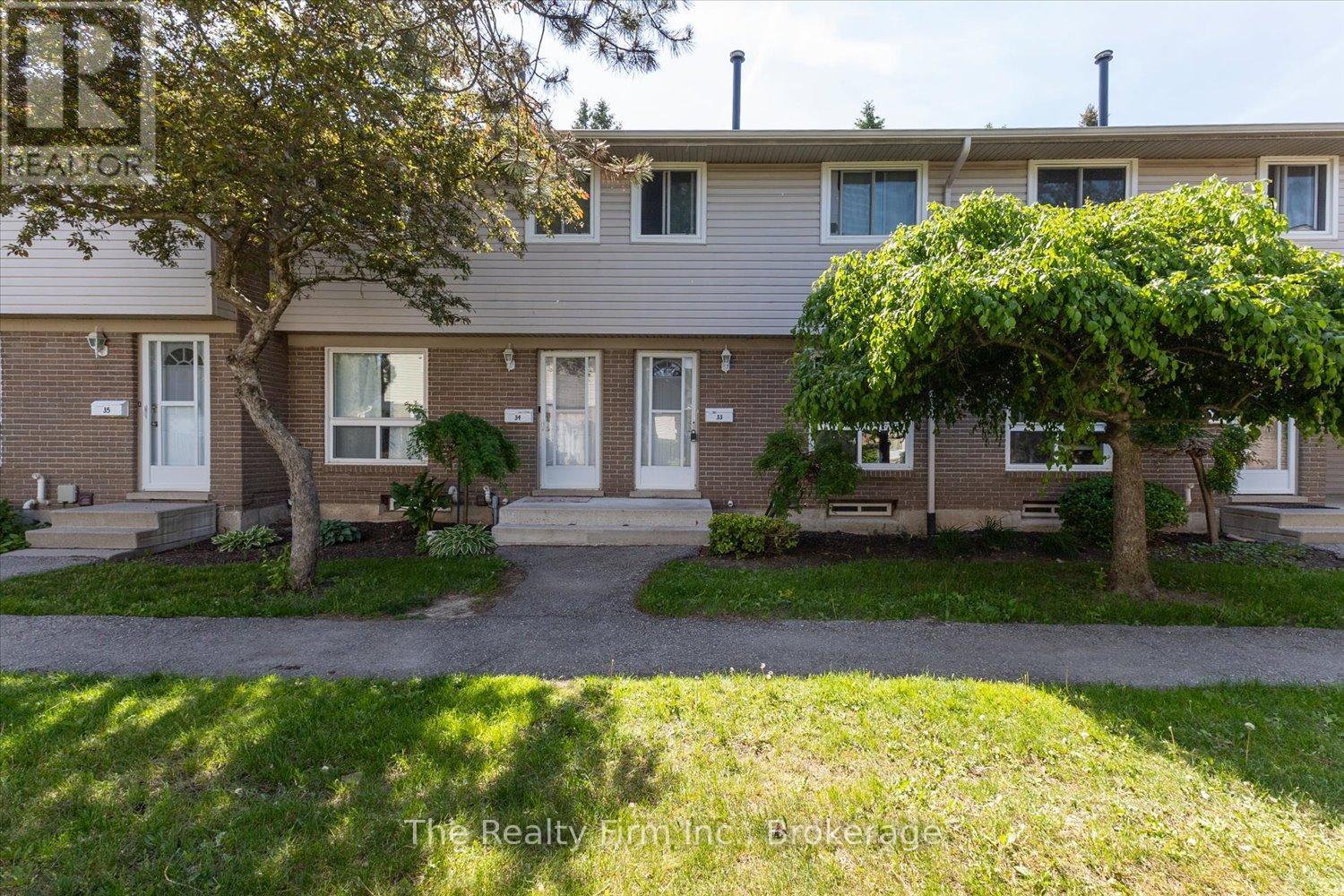 33 - 88 AVONWOOD DRIVE, Stratford