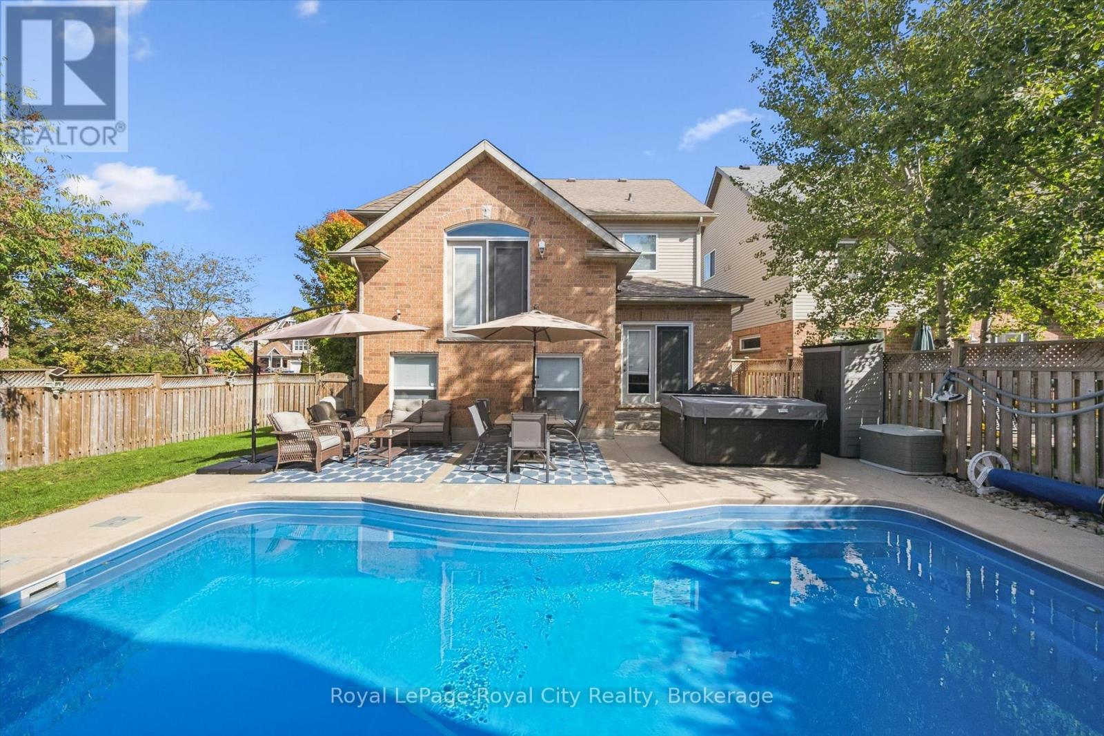 273 CARRINGTON DRIVE, Guelph (Kortright West)