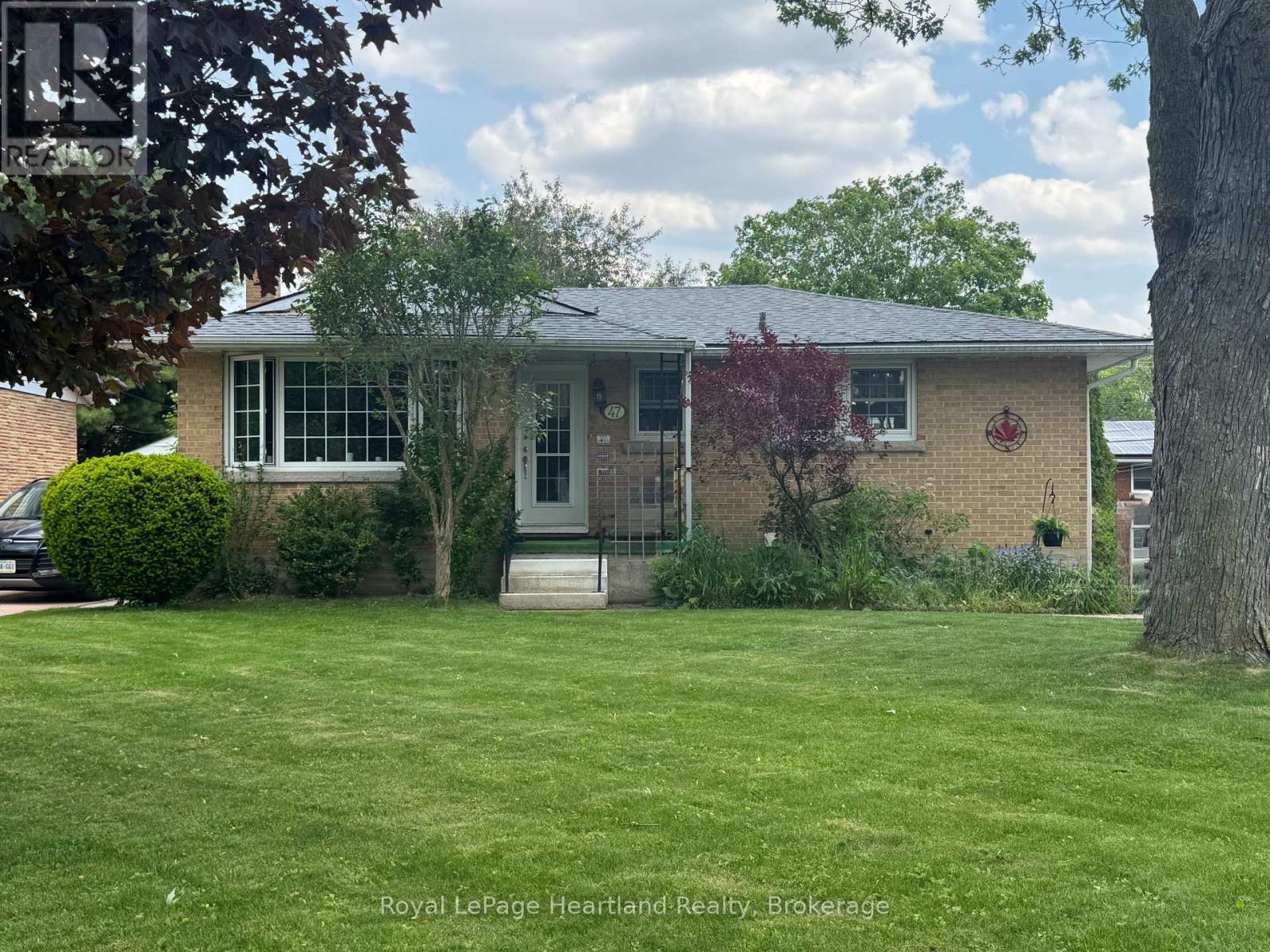 47 MCDONALD STREET, Stratford