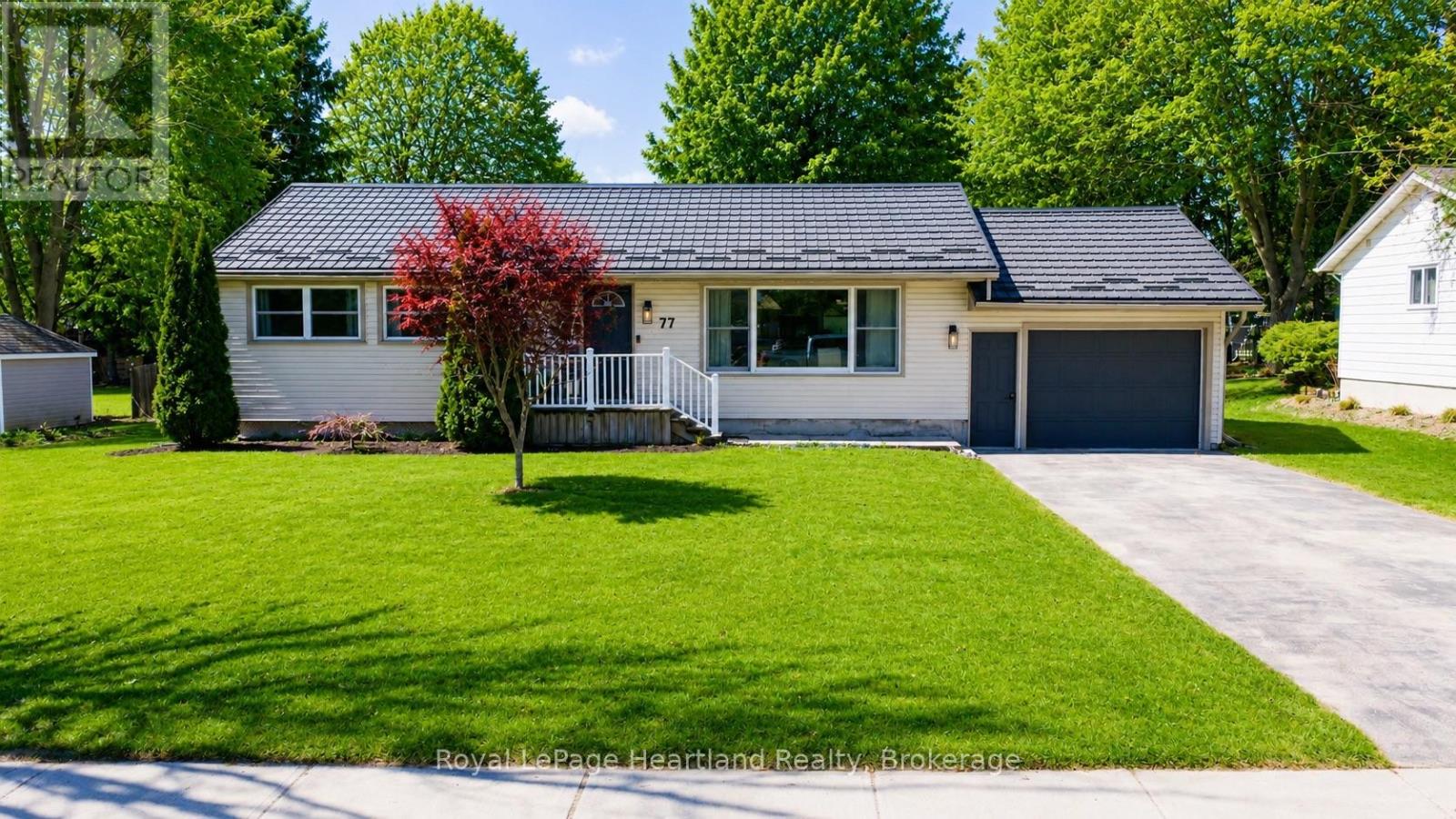 77 CHALK STREET N, Huron East (Seaforth)