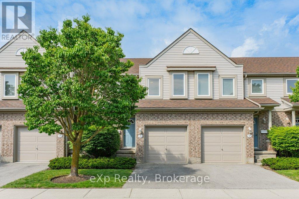 44 - 35 ROEHAMPTON CRESCENT, Guelph (Pineridge/Westminster Woods)