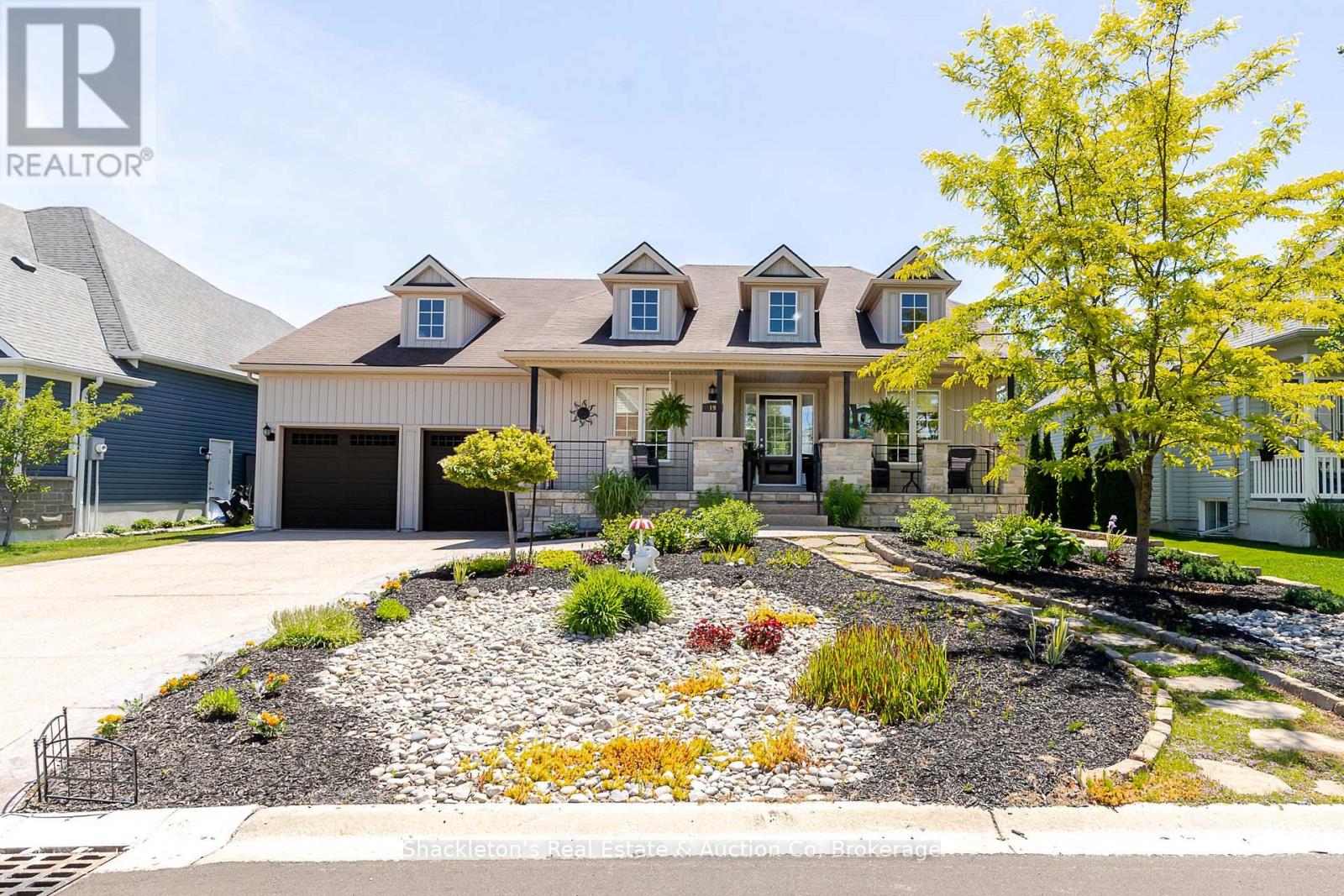 19 - 19 MACPHERSON AVENUE, Huron East (Egmondville)