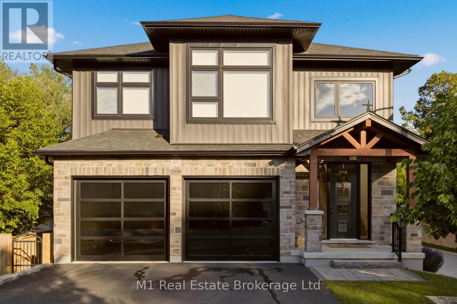 25 CREEKSIDE TERRACE, Centre Wellington (Fergus)