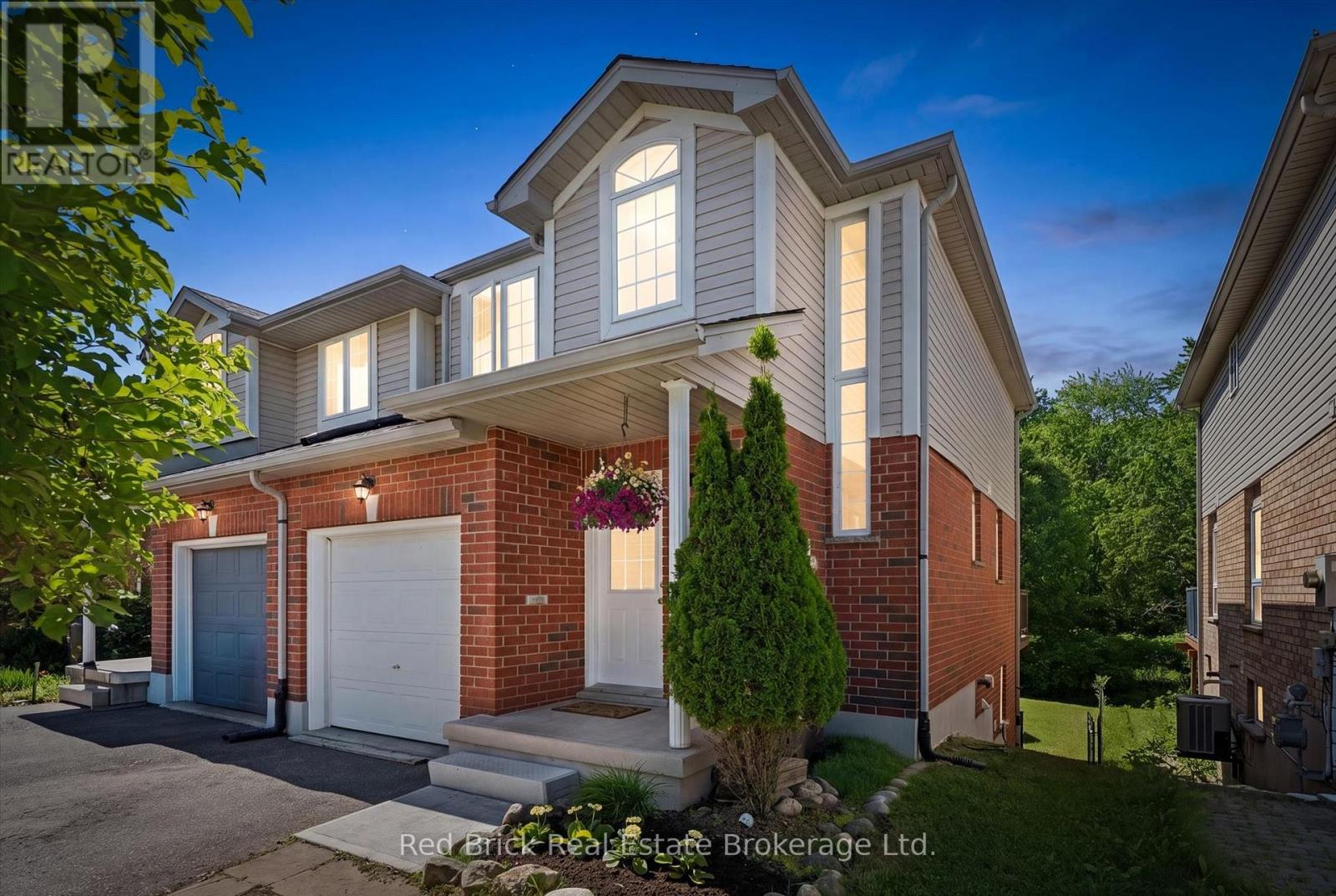 30 CHILLICO DRIVE, Guelph (Willow West/Sugarbush/West Acres)