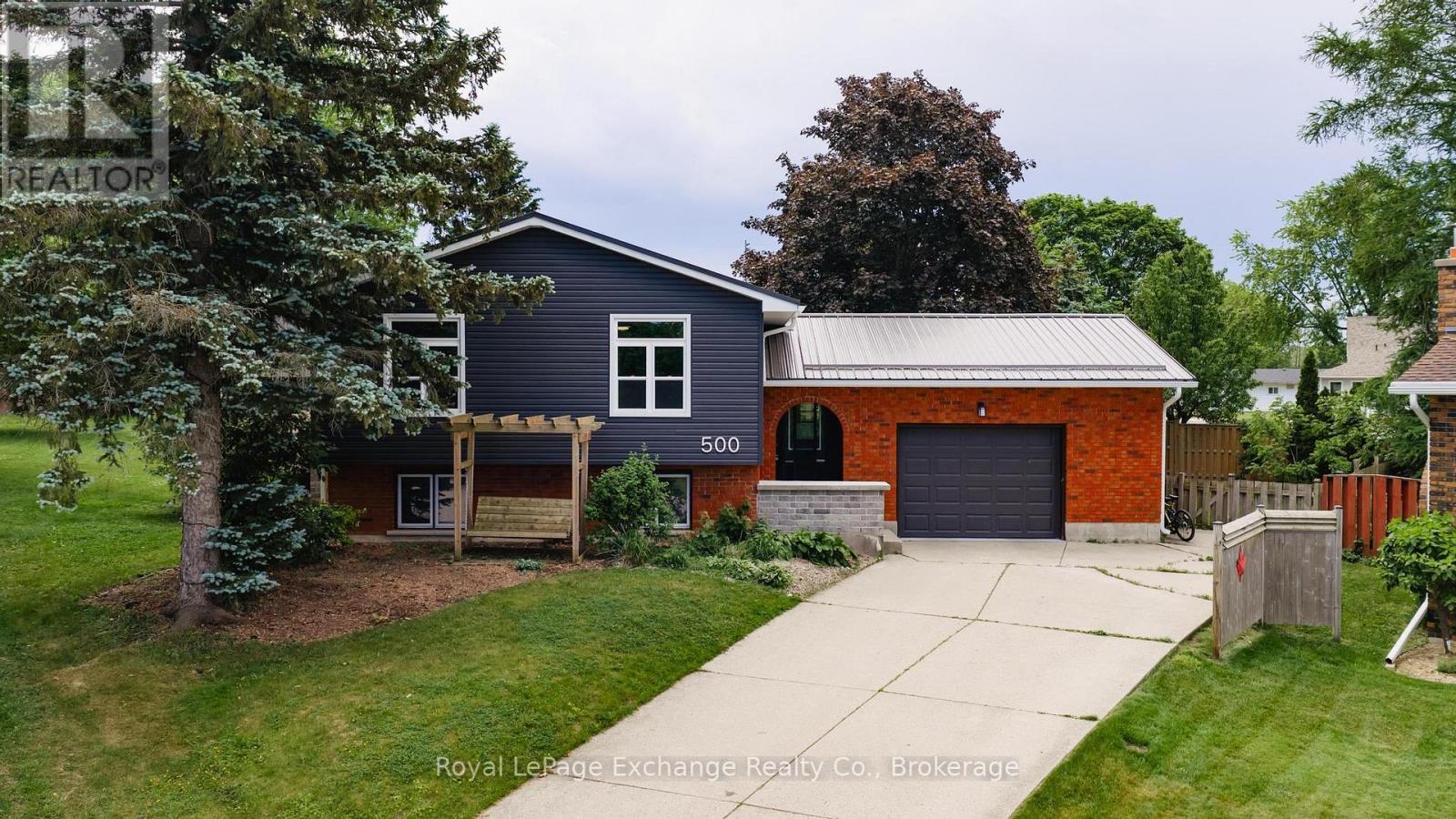 500 WALKERS CIRCLE, Kincardine