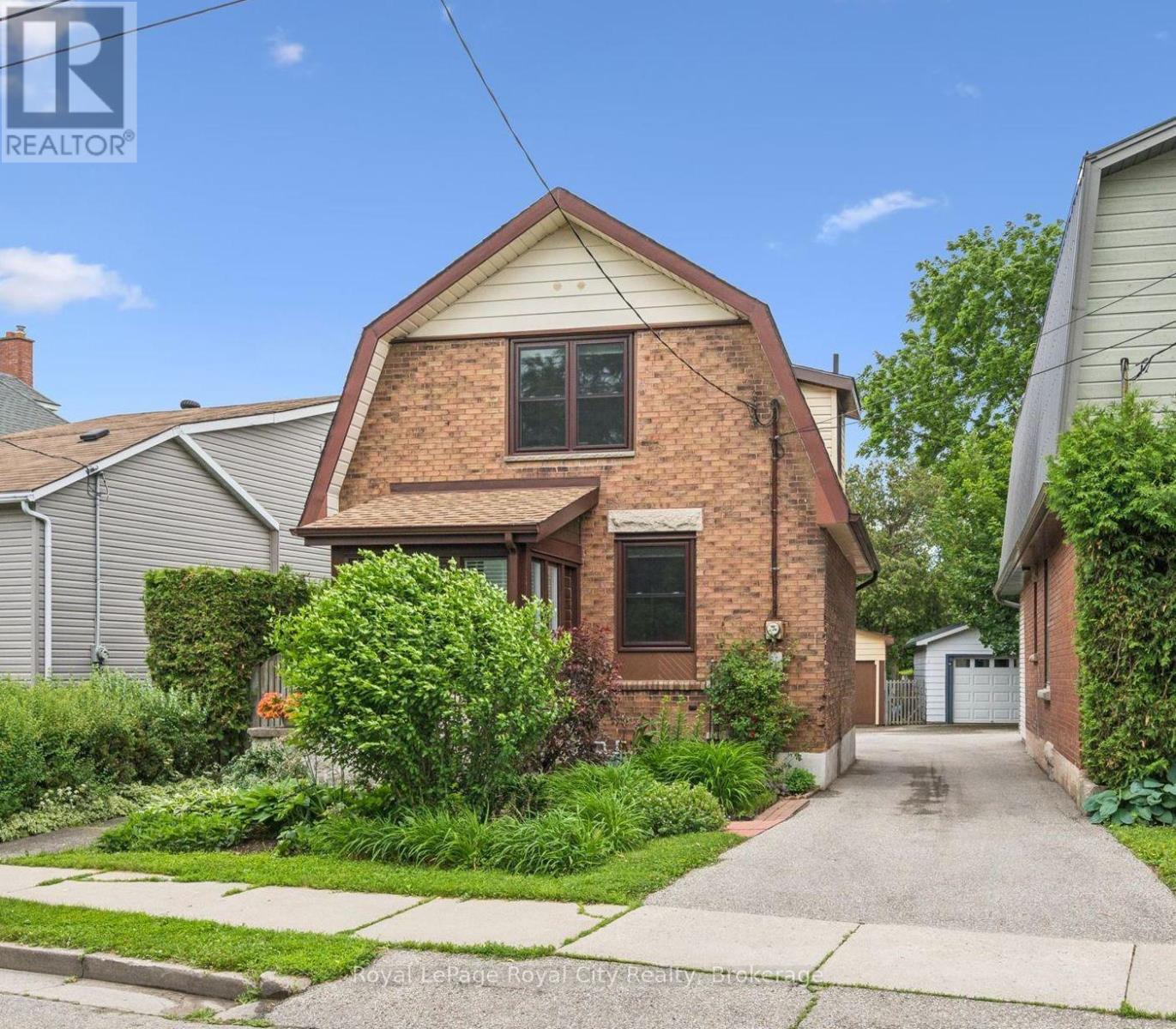 42 INKERMAN STREET, Guelph (Junction/Onward Willow)