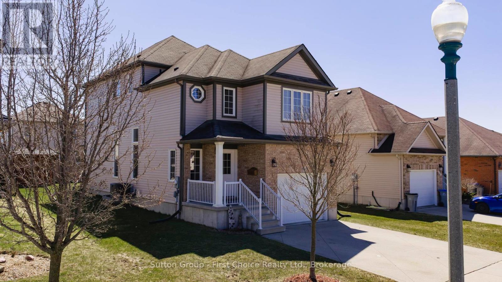 670 REID CRESCENT, North Perth (Listowel)
