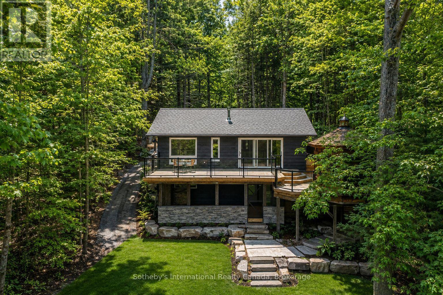 1023 STRACHAN POINT ROAD, Muskoka Lakes (Wood (Muskoka Lakes))