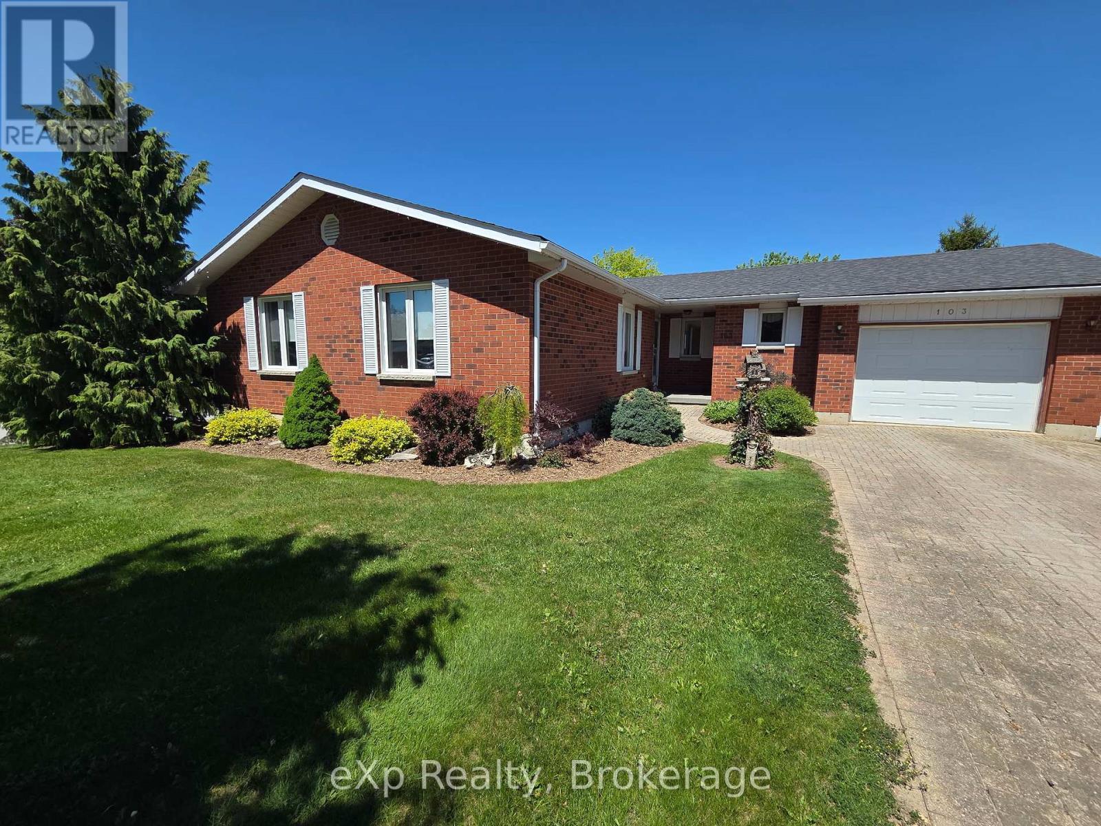 103 MARGARET ELIZABETH AVENUE, Grey Highlands