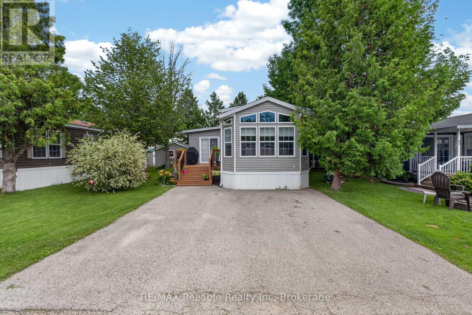50 PORTSIDE DRIVE - 77719 BLUEWATER HIGHWAY, Central Huron (Clinton)