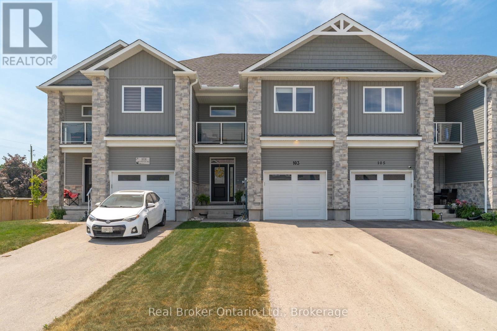 103 STEPHENSON WAY, Minto