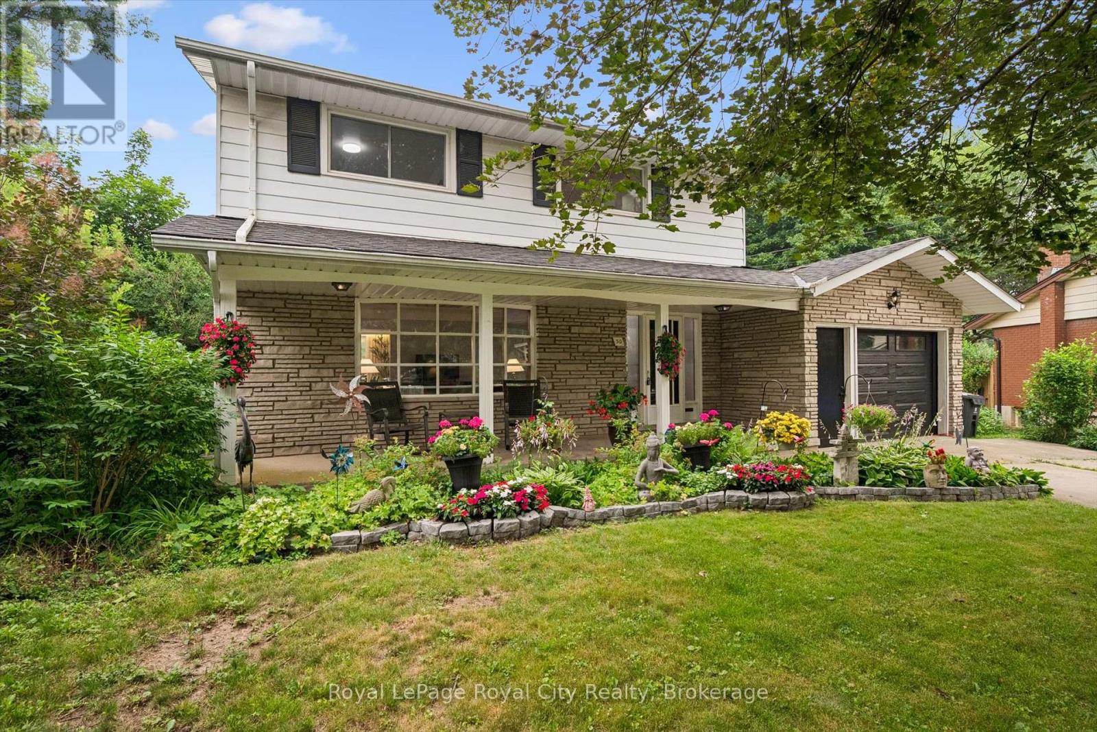 30 WESTMINSTER AVENUE, Guelph (St. George s)