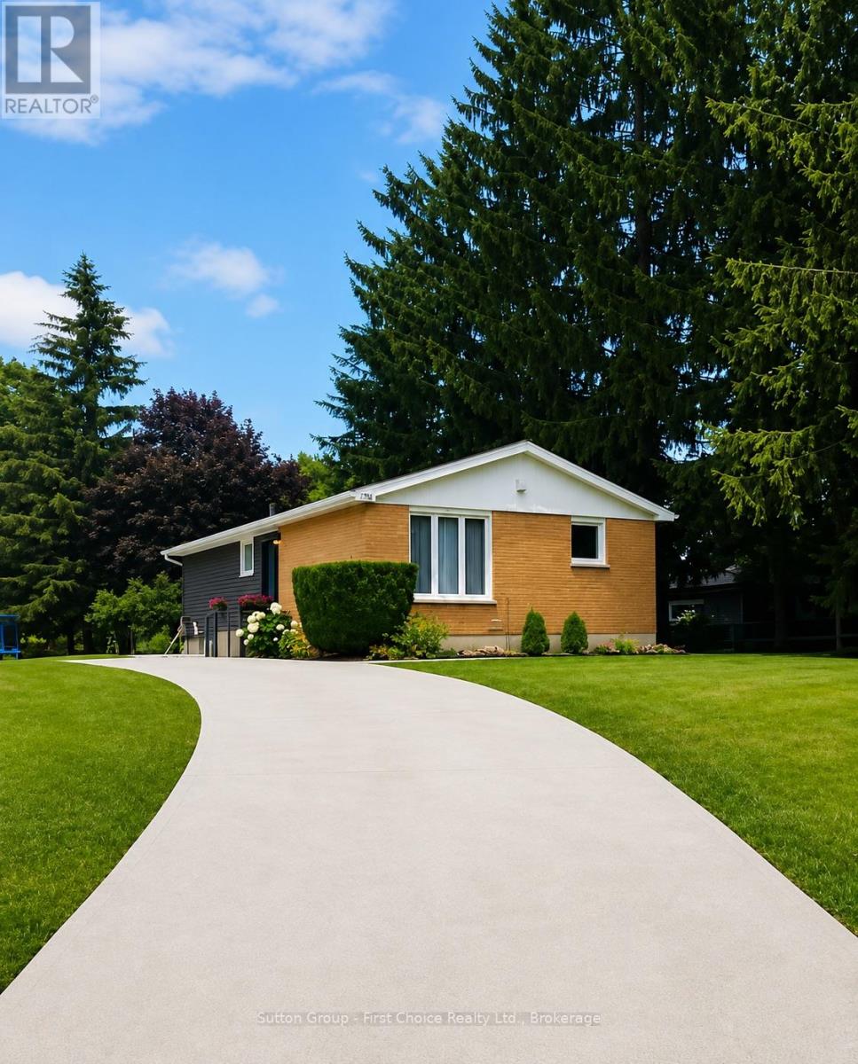 106 SUNSET CRESCENT, North Huron (Wingham)