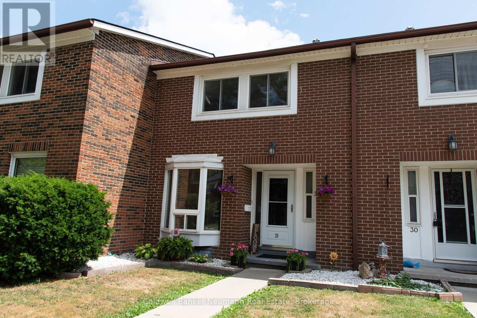 29 - 121 BAGOT STREET, Guelph (Junction/Onward Willow)