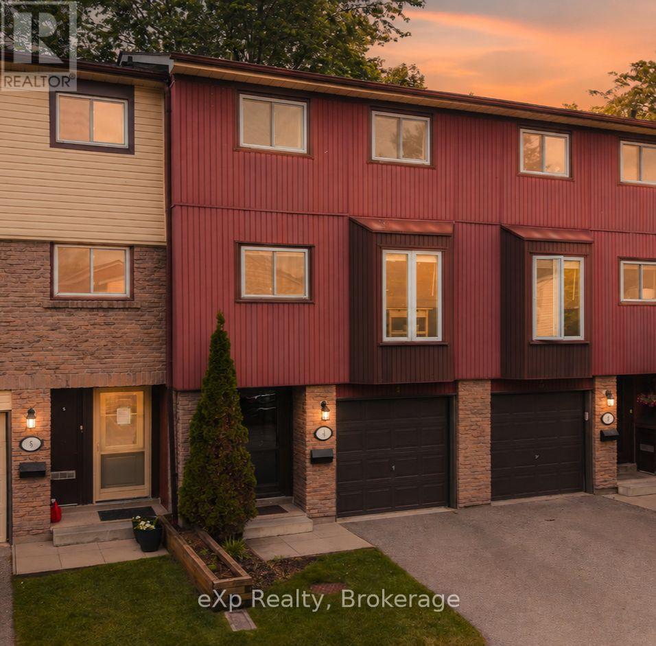 4 - 2 WORTON AVENUE, Guelph (Willow West/Sugarbush/West Acres)