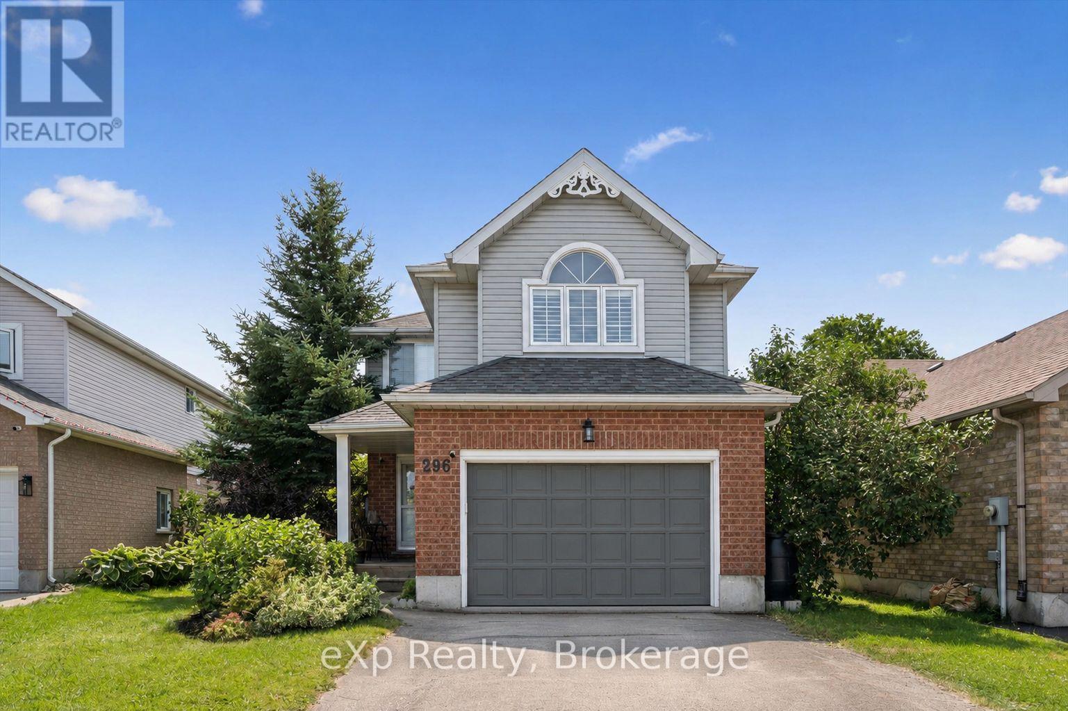 296 TAIT CRESCENT, Centre Wellington (Fergus)
