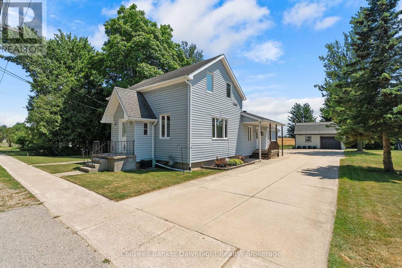 183 VICTORIA AVENUE, South Huron (Stephen)