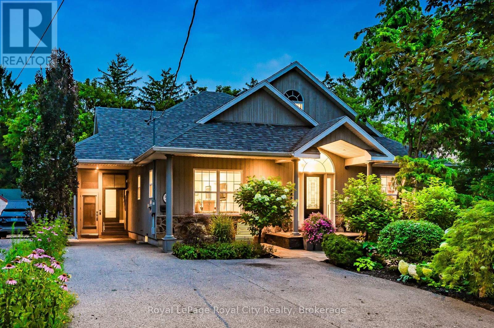 33 EDGEHILL DRIVE, Guelph (Exhibition Park)