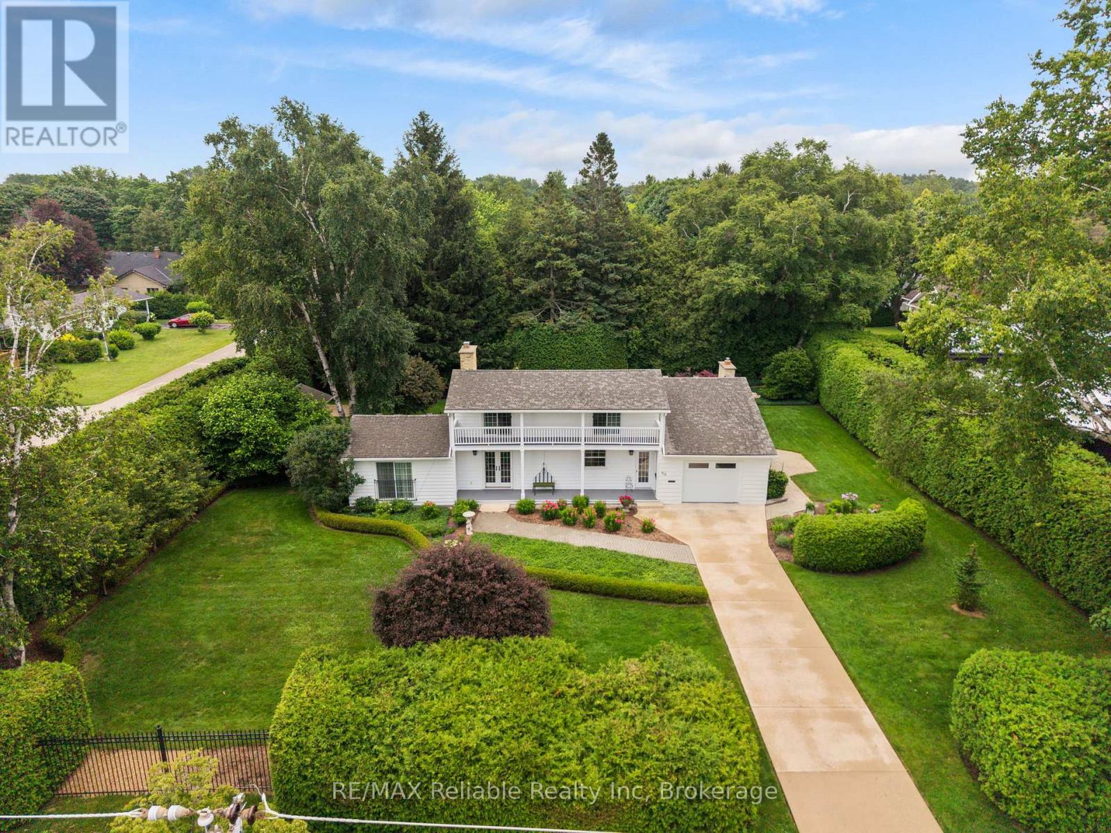 60 TUYLL STREET, Bluewater (Bayfield)