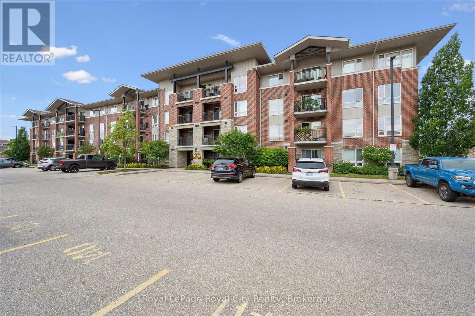 212 - 37 GOODWIN DRIVE, Guelph (Pineridge/Westminster Woods)