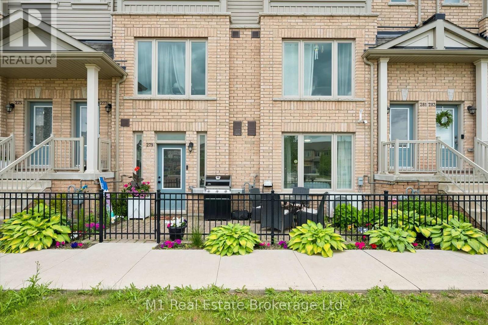 279 LAW DRIVE, Guelph (Grange Road)