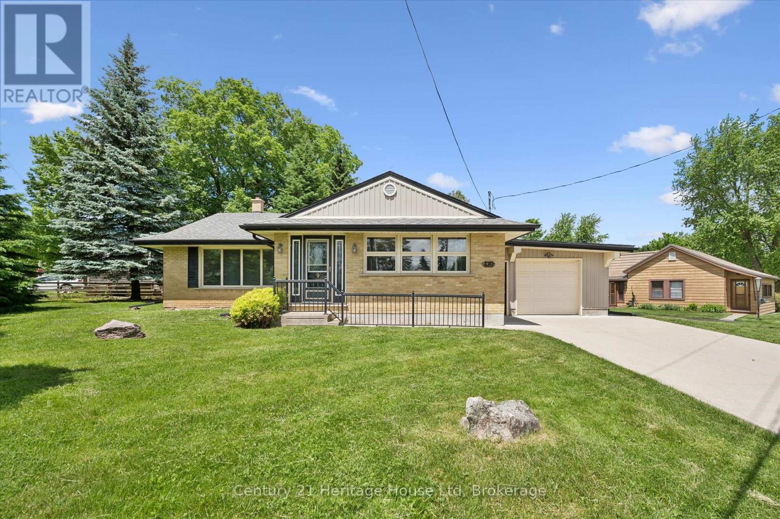 470 CAMERON STREET, Centre Wellington (Fergus)