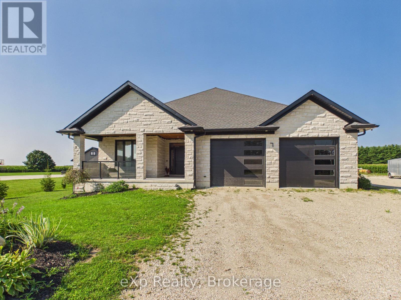 7 WEISS DRIVE, South Bruce