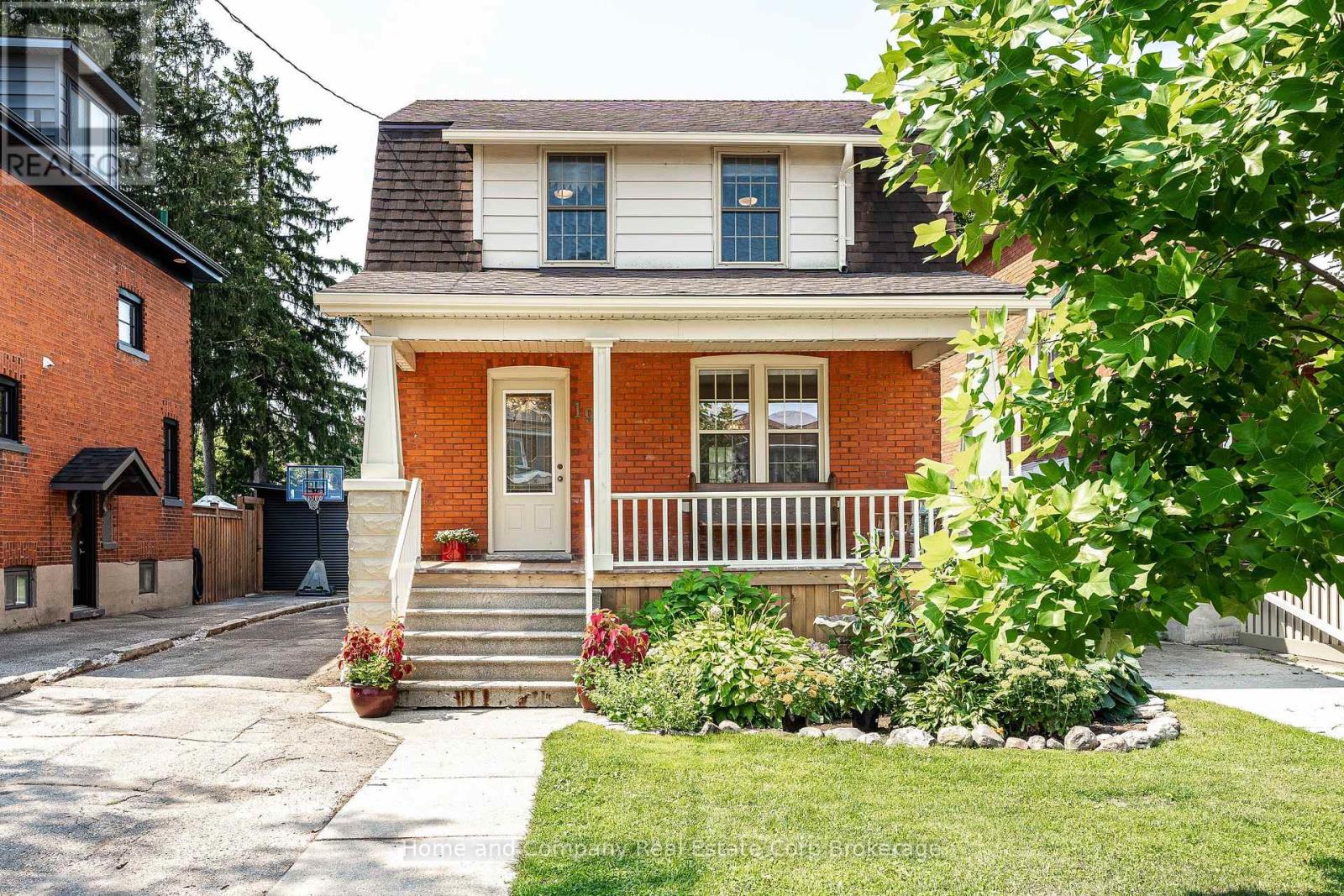 19 YOUNGS STREET, Stratford