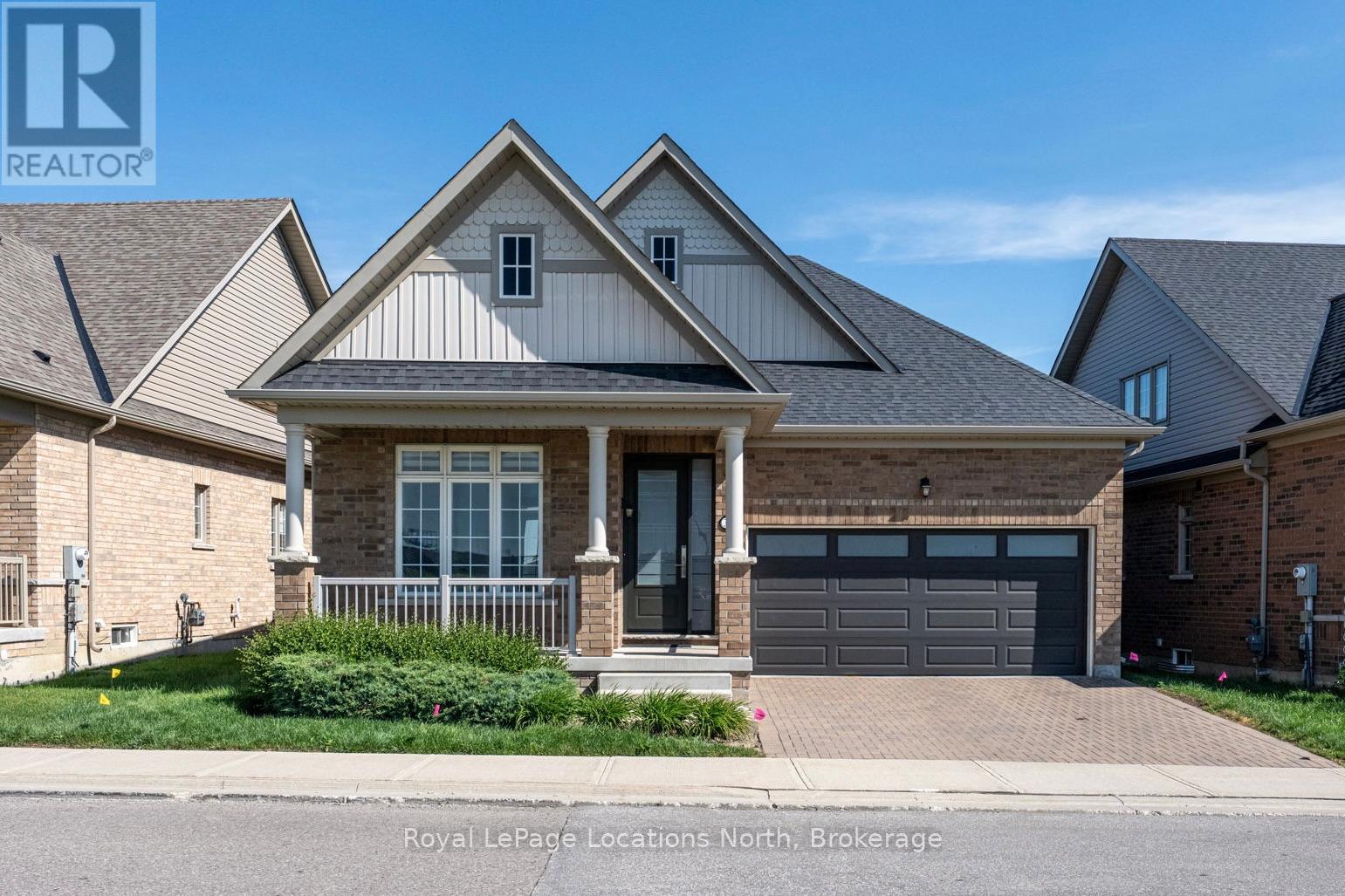 31 TEA ROSE ROAD, Brampton (Sandringham-Wellington)
