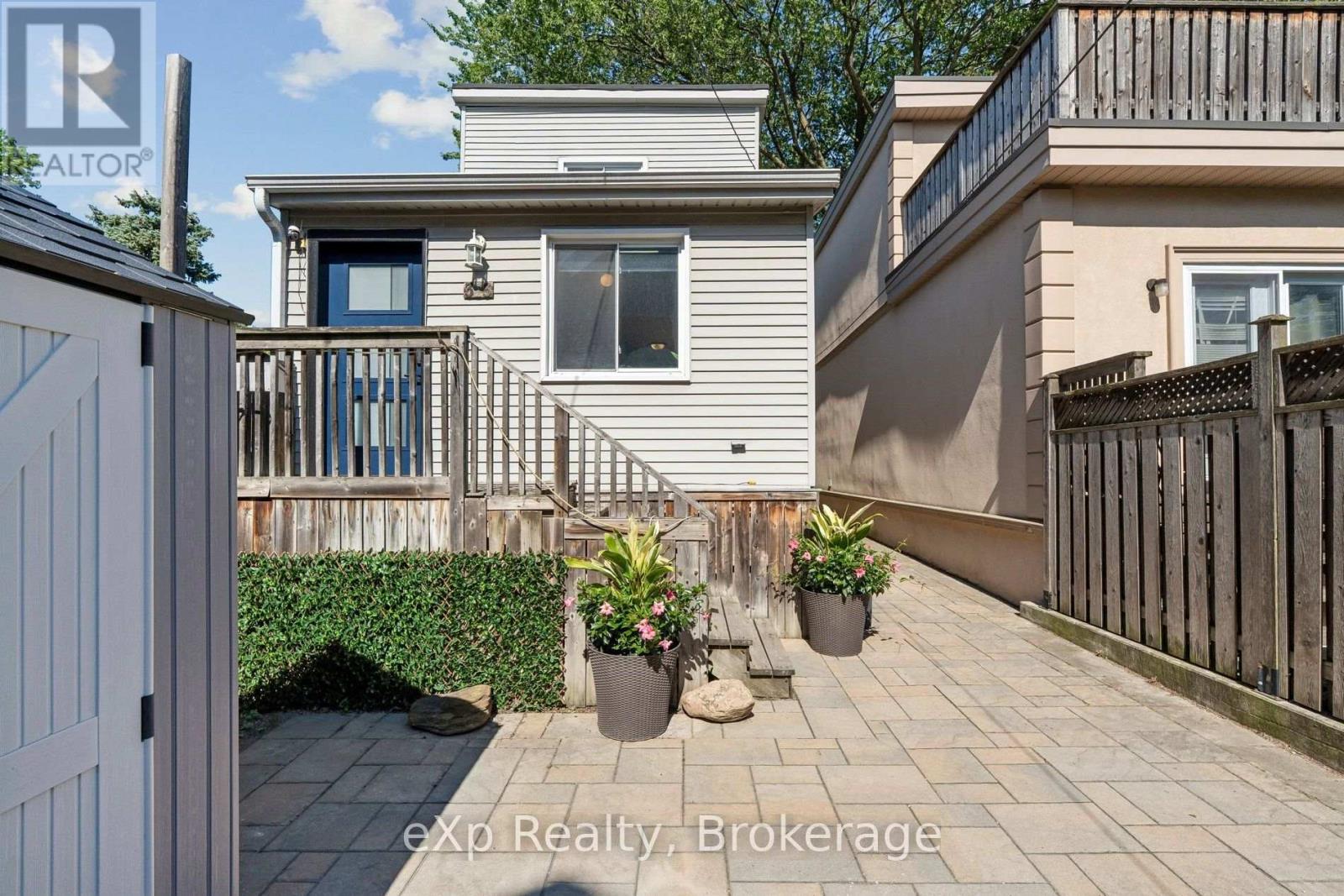 313 BARTLETT AVENUE N, Toronto (Dovercourt-Wallace Emerson-Junction)