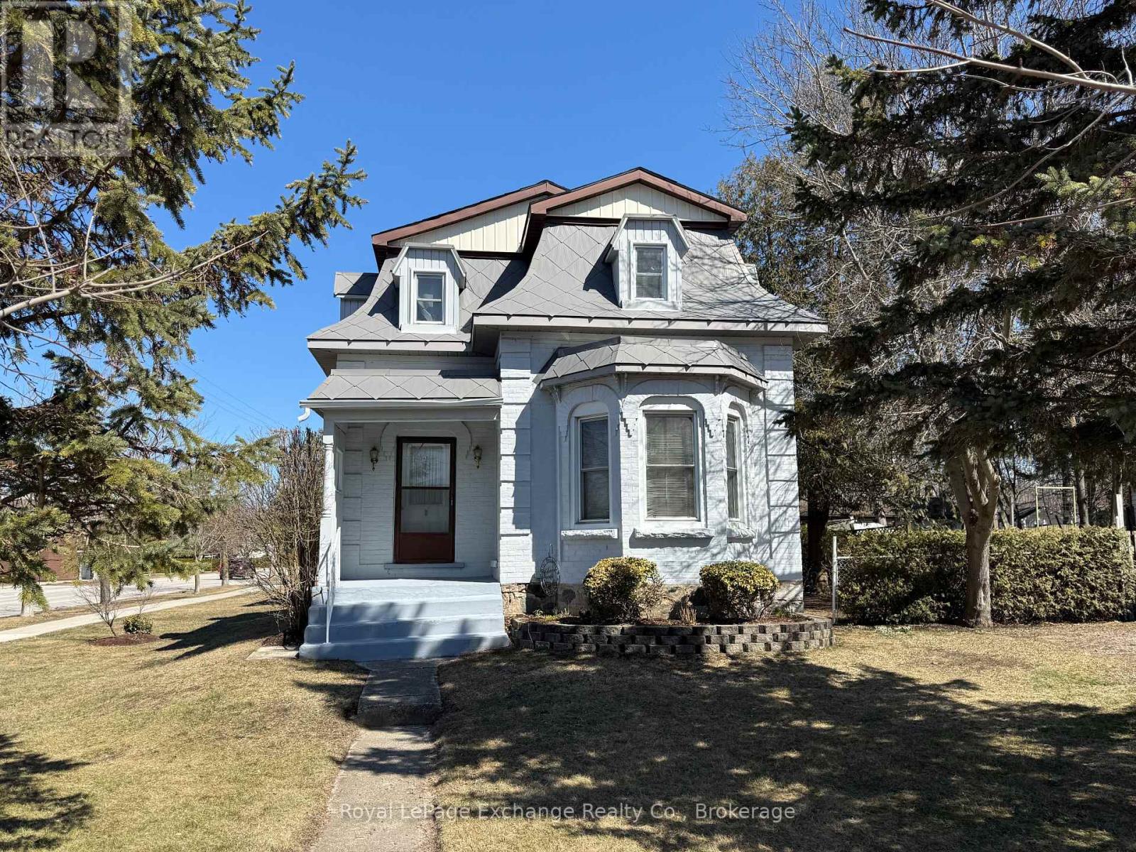247 BROADWAY STREET, Kincardine