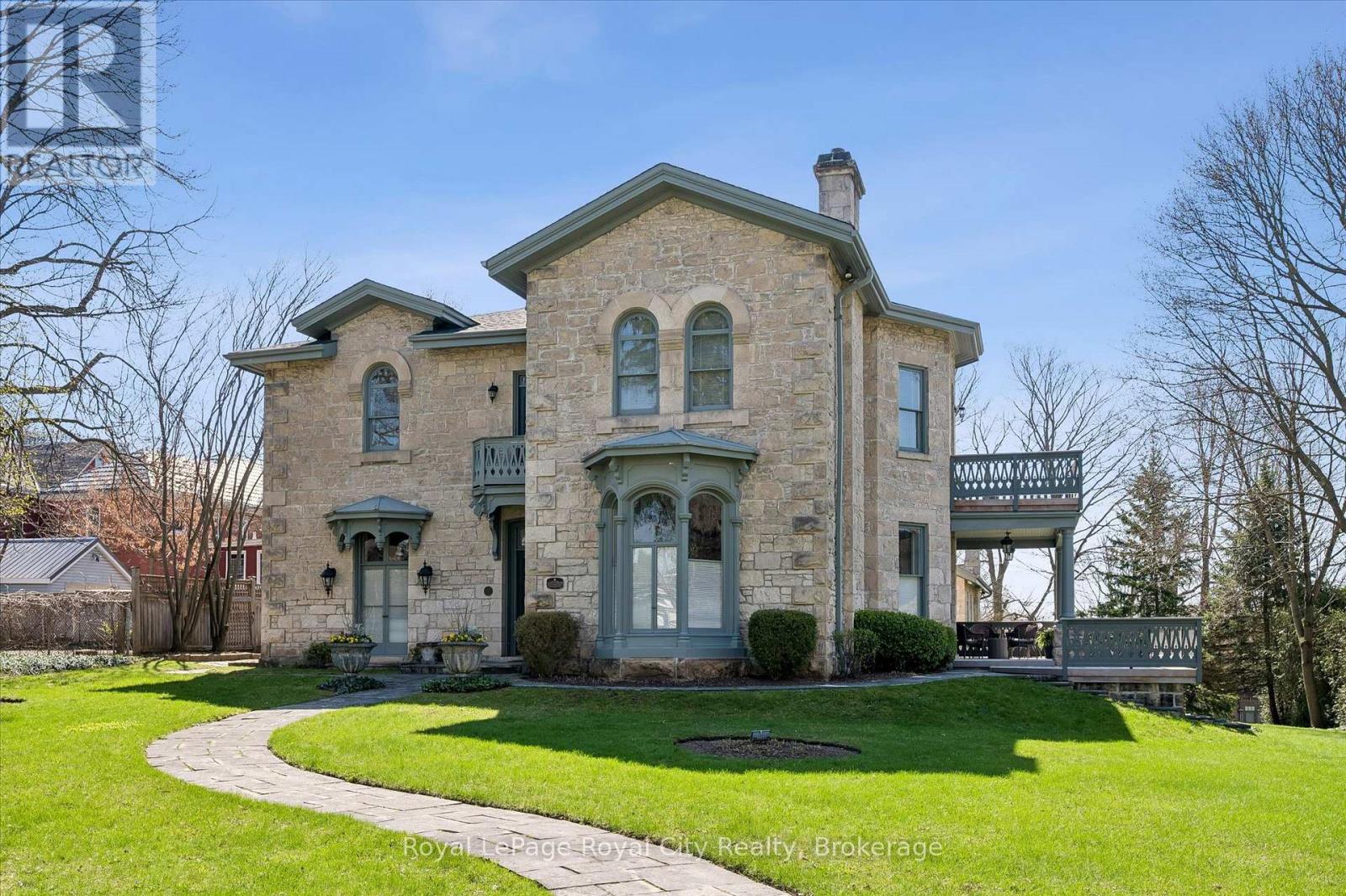 66 PAISLEY STREET, Guelph (Downtown)