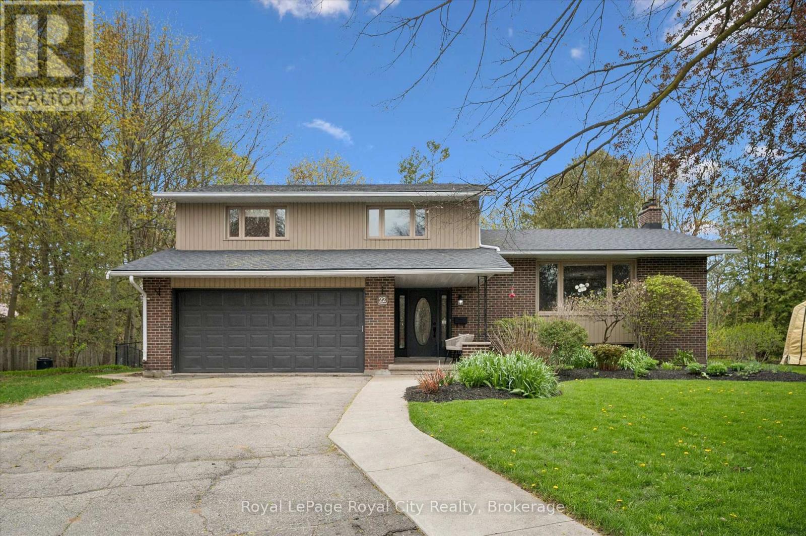 22 CRESTWOOD DRIVE, Cambridge