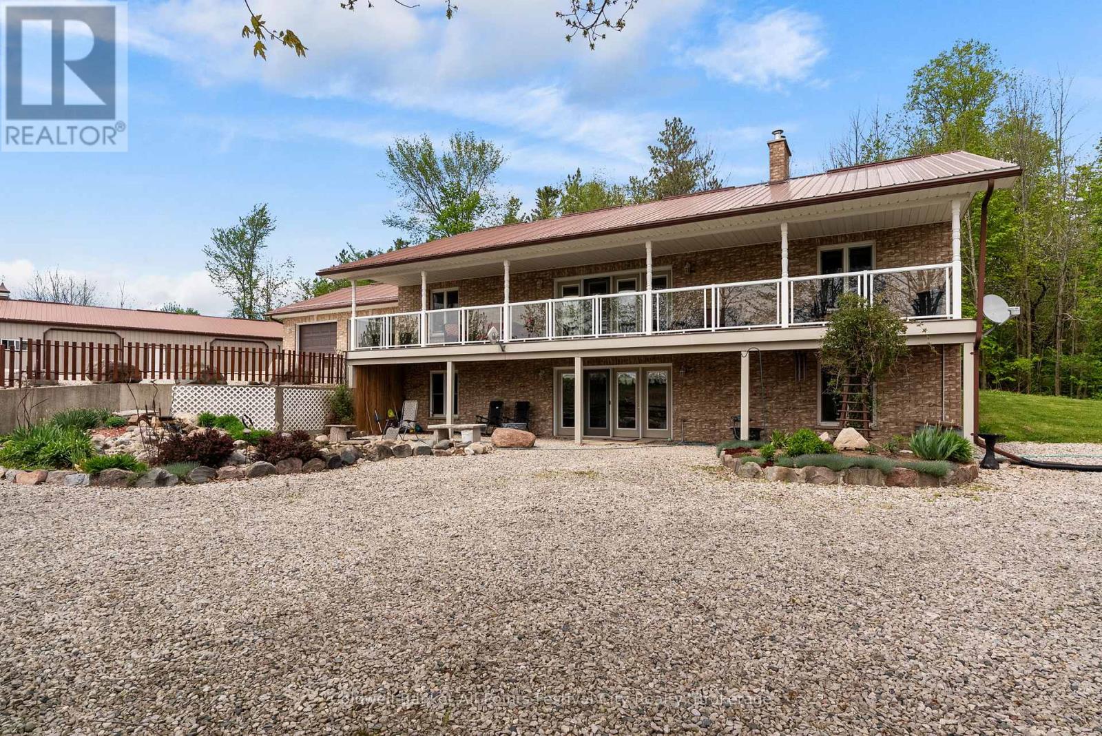 390 PARADISE LAKE STREET, Huron-Kinloss