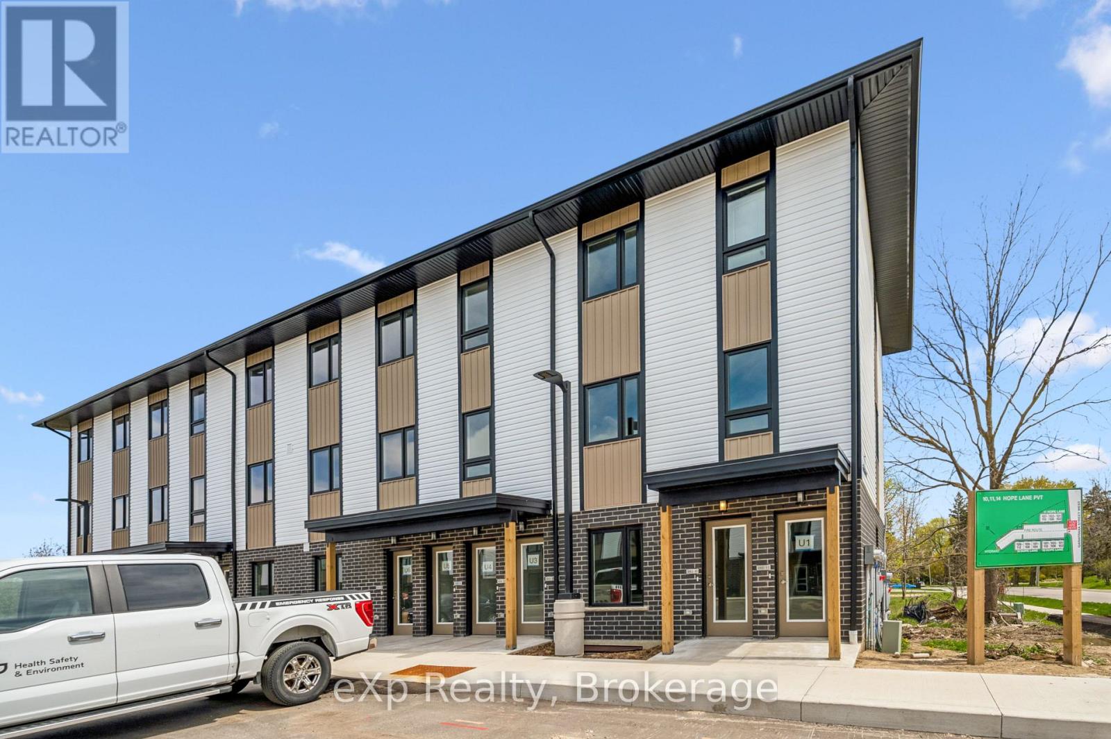 2 - 465 GARAFRAXA STREET W, Centre Wellington (Fergus)