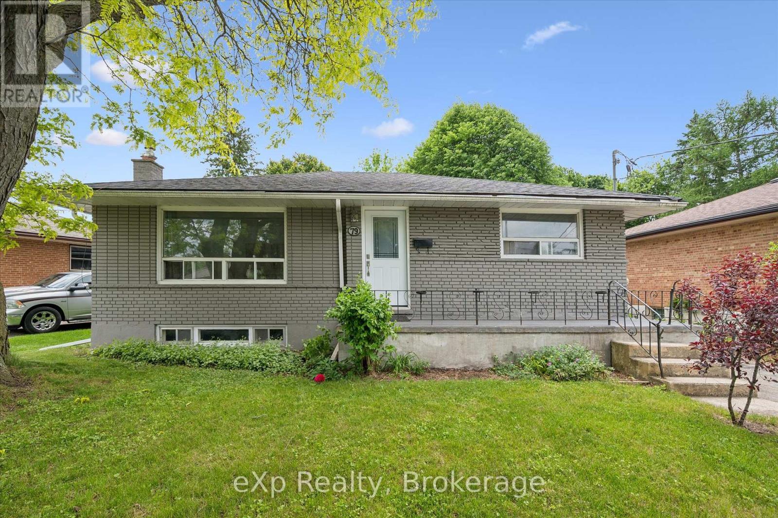 79 DUMBARTON STREET, Guelph (Riverside Park)
