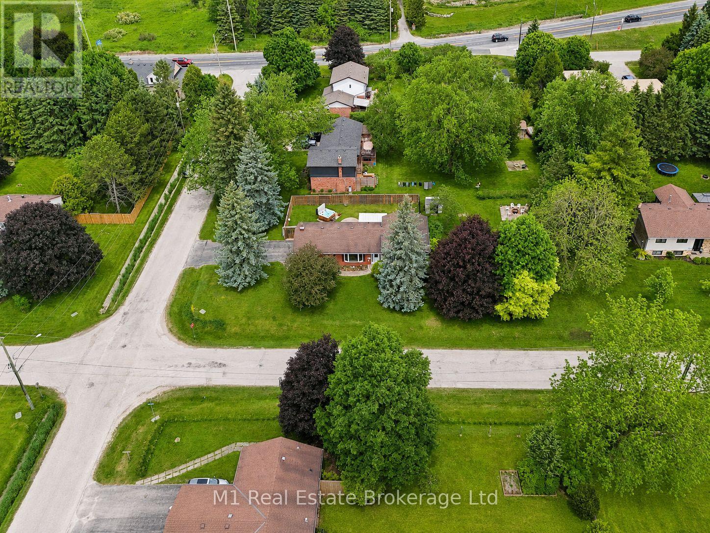 114 ANGELICA STREET, Centre Wellington (Fergus)