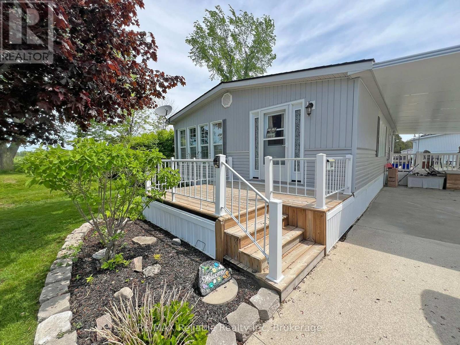 144 SANDBAGGER CRESCENT, Central Huron (Clinton)