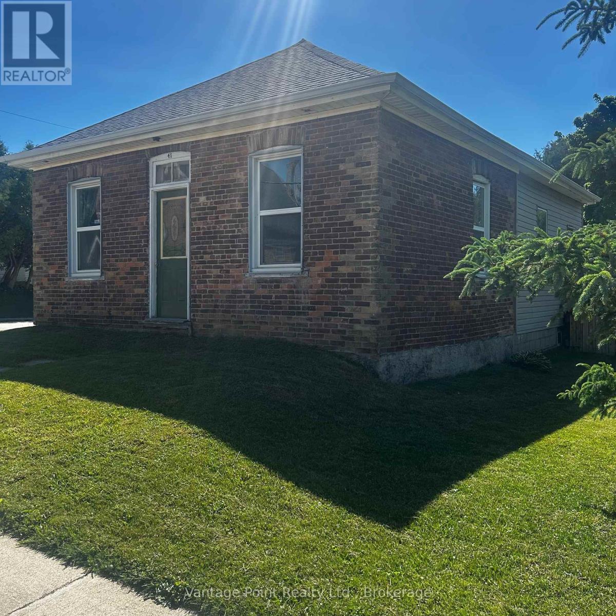 41 COLLINGWOOD STREET, Grey Highlands
