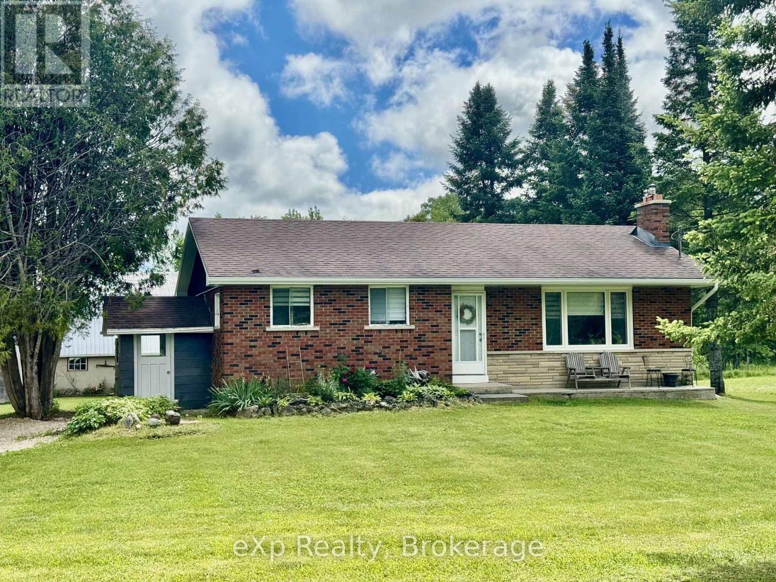 255351 CONCESSION 1 ROAD, Chatsworth