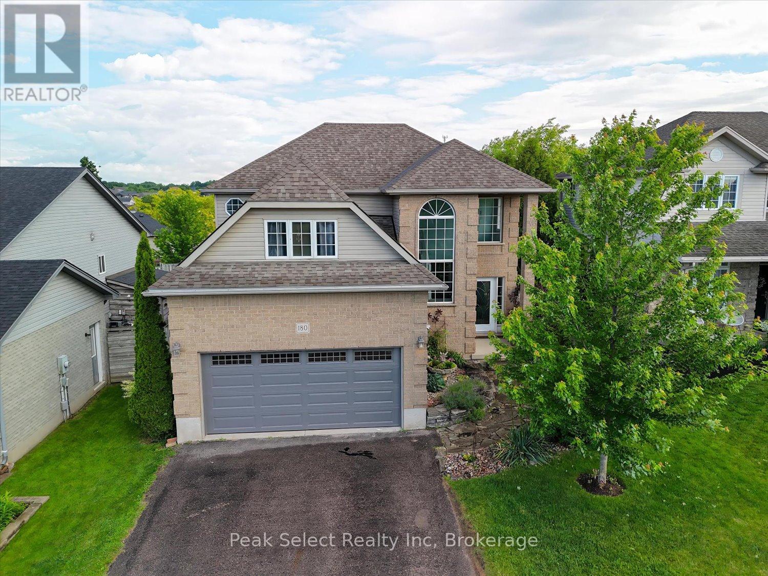 180 RIDGEWOOD CRESCENT, St. Marys