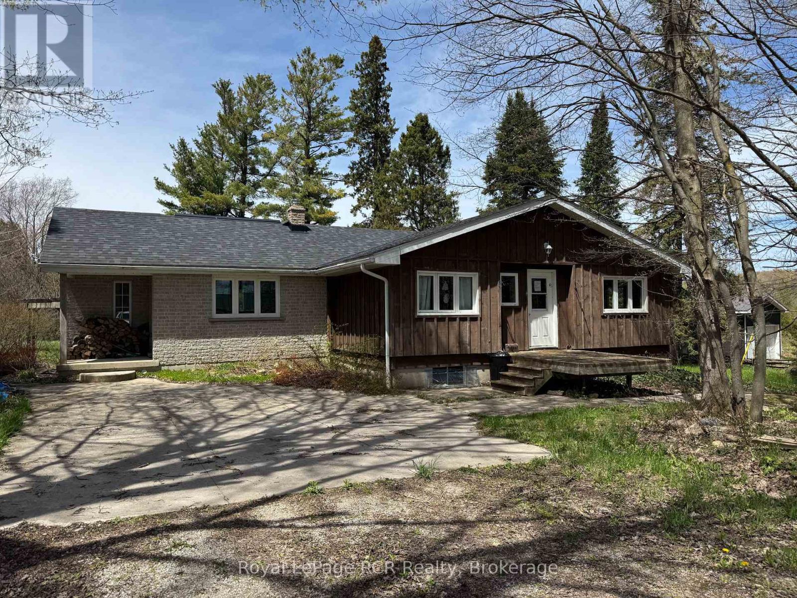 600457 50 SIDE ROAD, Chatsworth