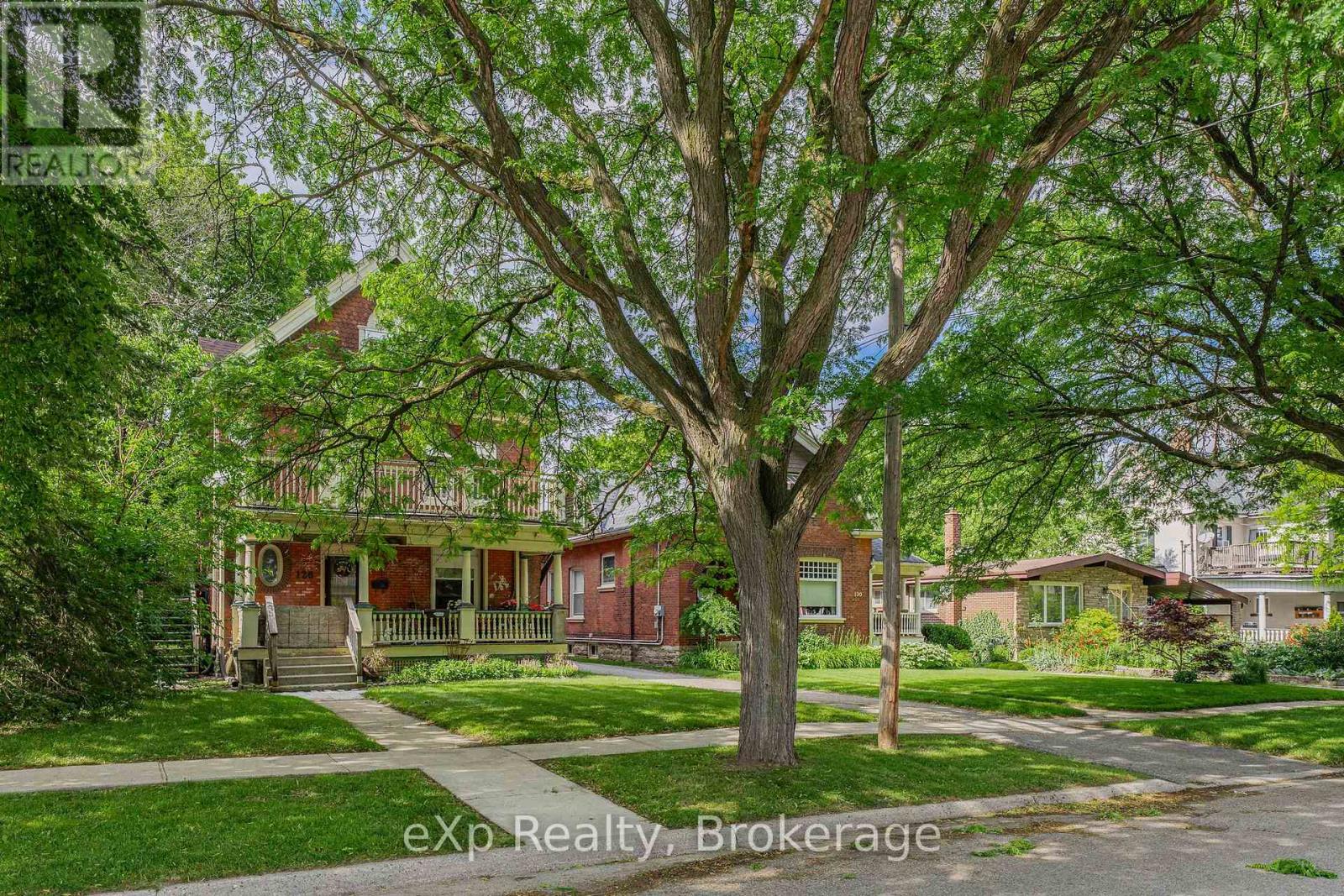 126 CHATHAM STREET, Brant (Brantford Twp)