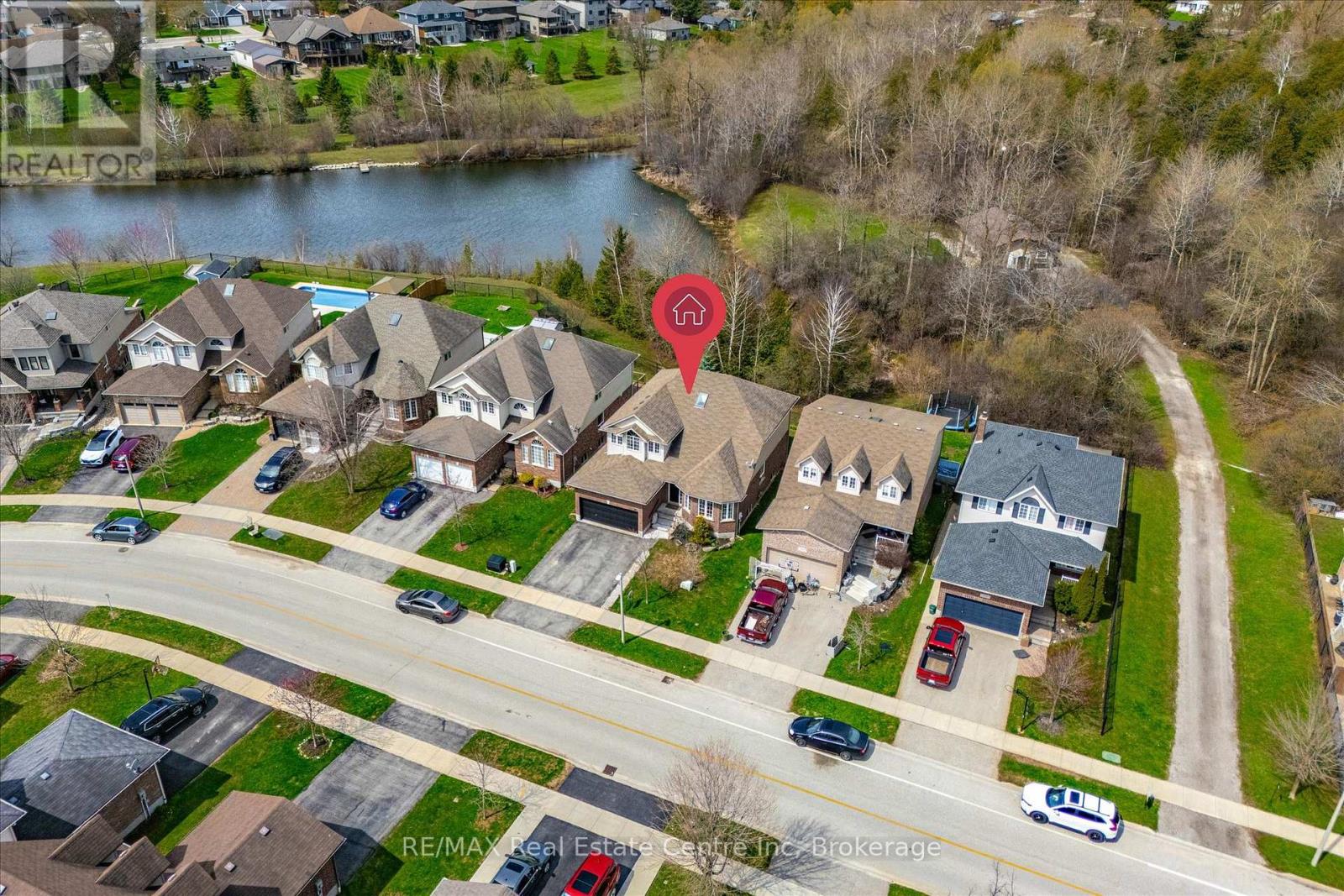 556 BLACK STREET, Centre Wellington (Fergus)