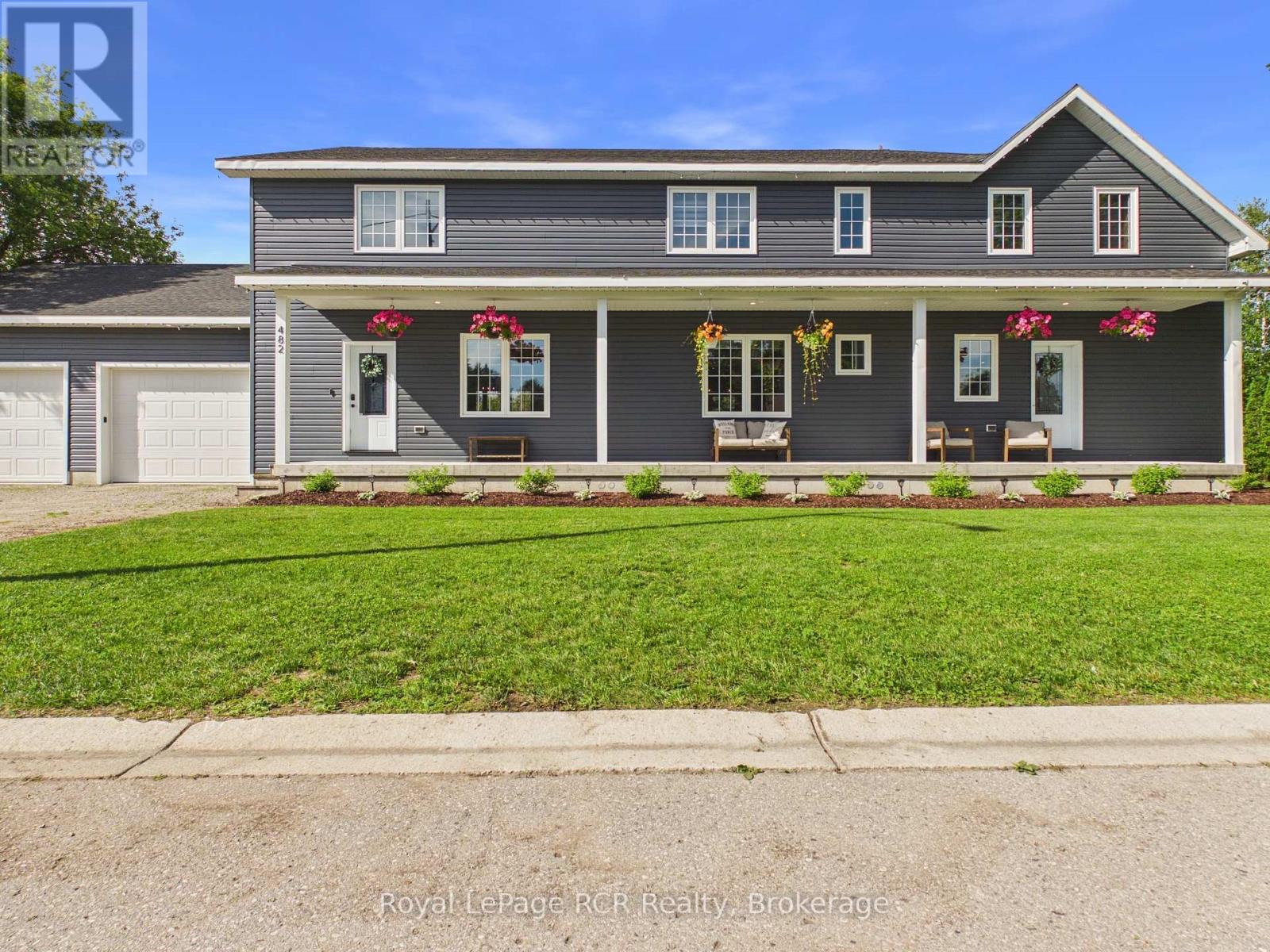 482 WOLSLEY STREET, Huron-Kinloss (Lucknow)